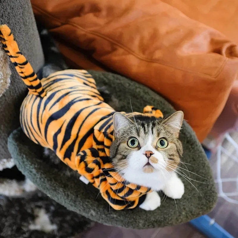 The Cosplay Cutie — Warm Fleece Pet Costume for Dogs & Cats 🦁🐾