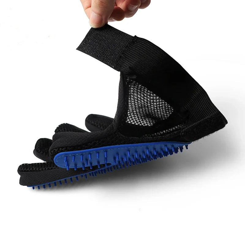 The Paw Spa — Silicone Pet Grooming Glove for Shed-Free Slay Sessions 🐾✨