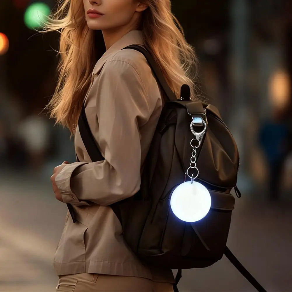 The Bag Glow — Heart-Shaped LED Purse Light That Finds Everything in the Dark 💜👜