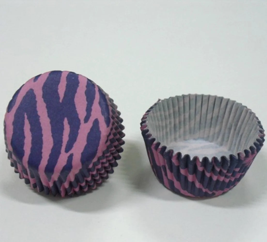 The Cupcake Slay™ — 50 Pcs Y2K Print Muffin Liners for Aesthetic Baking & Wild Print Parties 🧁🐆